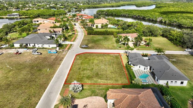 183 SE Via Terra Bella, Port St Lucie, FL 34952