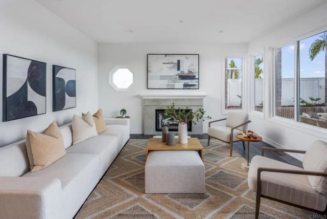 608 Crest Drive, Encinitas, CA 92024