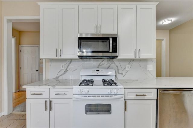 5073 Aurelia Trl, Suwanee, GA 30024