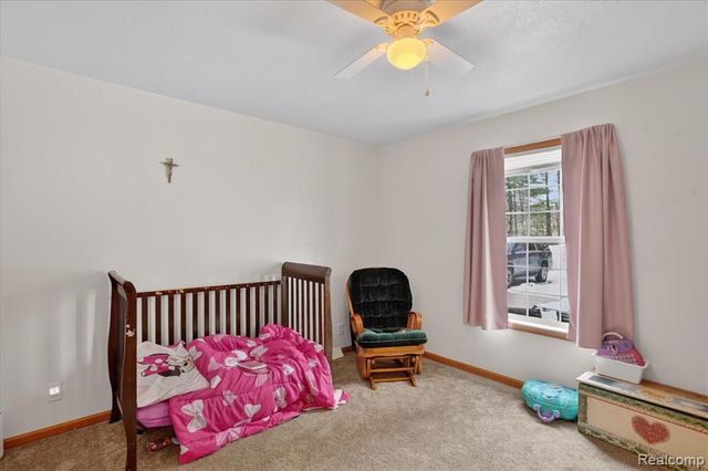 22092 Clear Lake Road, Battle Creek, MI 49014