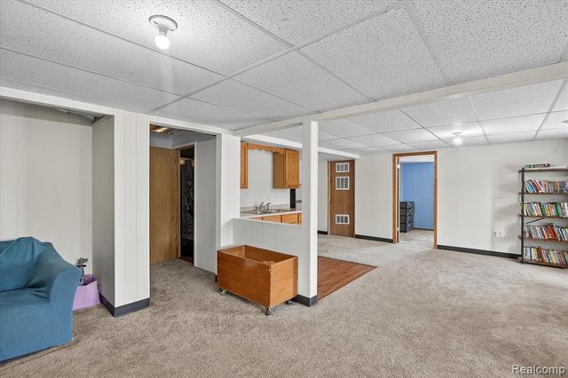 22092 Clear Lake Road, Battle Creek, MI 49014