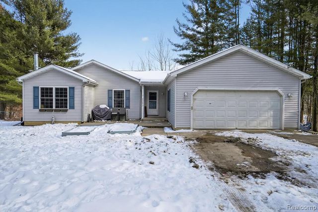 22092 Clear Lake Road, Battle Creek, MI 49014