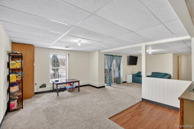 22092 Clear Lake Road, Battle Creek, MI 49014