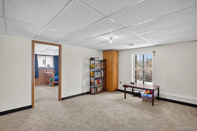 22092 Clear Lake Road, Battle Creek, MI 49014