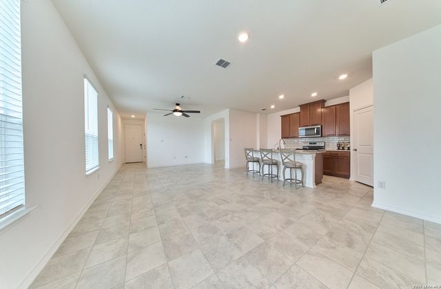 4466 Tivoli Dr, Converse, TX 78109
