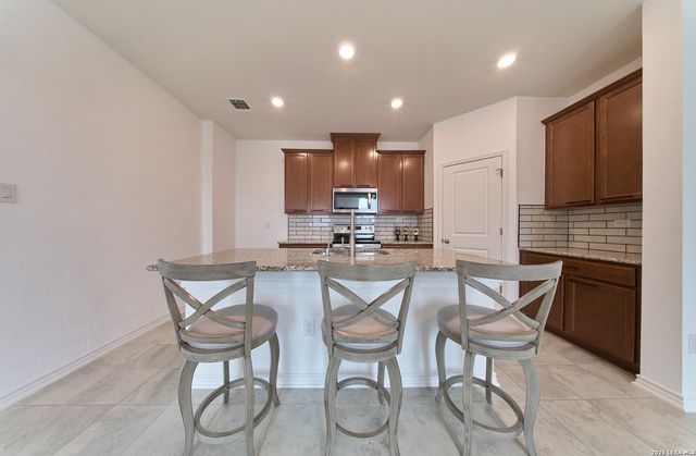 4466 Tivoli Dr, Converse, TX 78109