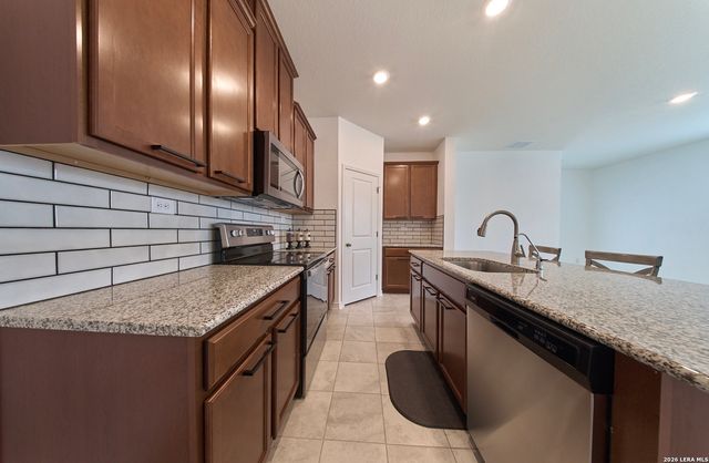 4466 Tivoli Dr, Converse, TX 78109