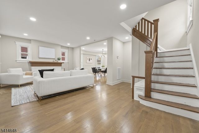 138 Monmouth Road, Elizabeth City, NJ 07208