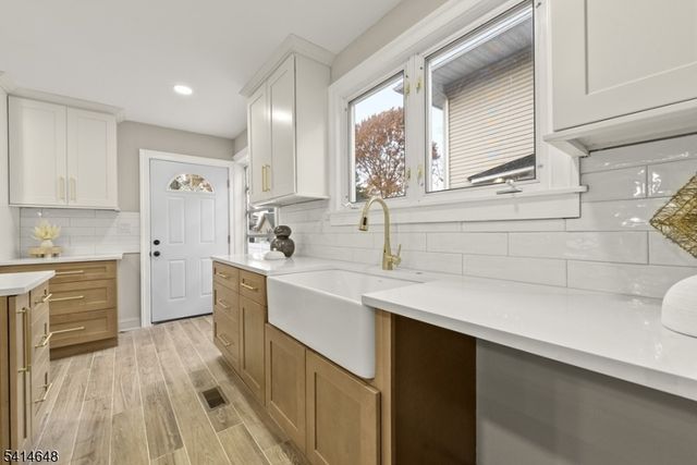 138 Monmouth Road, Elizabeth City, NJ 07208