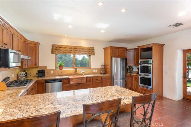 1615 Halsey Street, Redlands, CA 92373