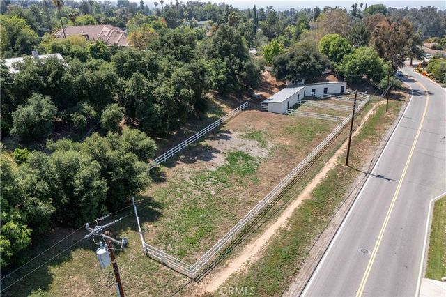 1615 Halsey Street, Redlands, CA 92373