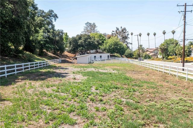 1615 Halsey Street, Redlands, CA 92373