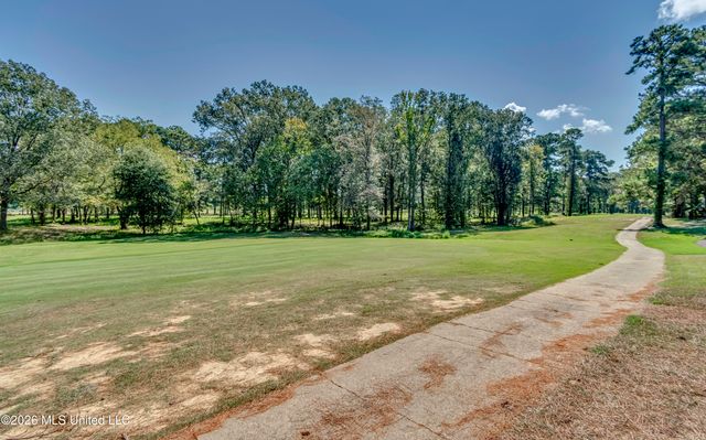 150 Pine Ridge Circle, Brandon, MS 39047