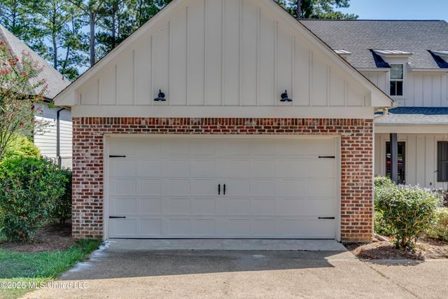 150 Pine Ridge Circle, Brandon, MS 39047