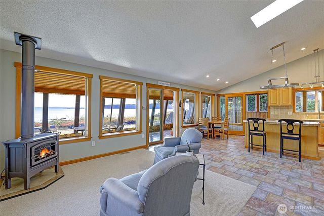 870 Livingston Bay Shore Drive, Camano Island, WA 98282