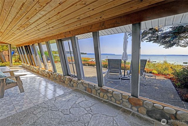 870 Livingston Bay Shore Drive, Camano Island, WA 98282