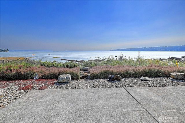 870 Livingston Bay Shore Drive, Camano Island, WA 98282