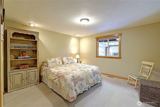 870 Livingston Bay Shore Drive, Camano Island, WA 98282