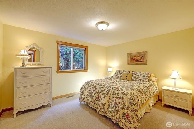 870 Livingston Bay Shore Drive, Camano Island, WA 98282