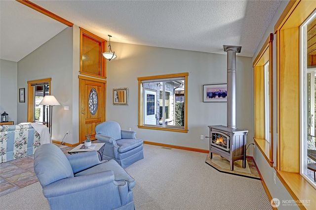 870 Livingston Bay Shore Drive, Camano Island, WA 98282