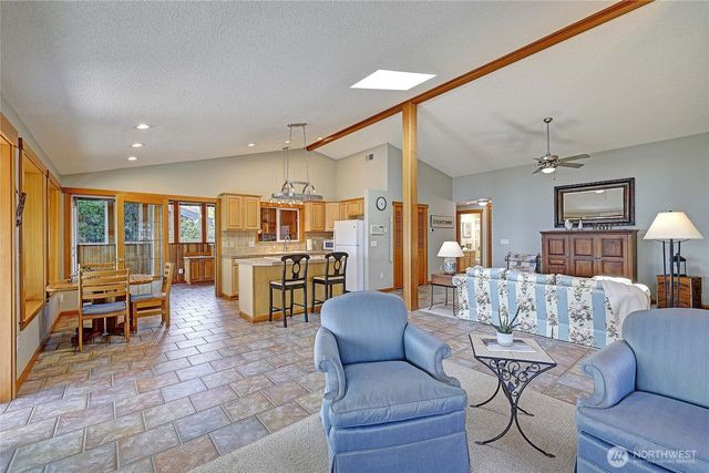 870 Livingston Bay Shore Drive, Camano Island, WA 98282