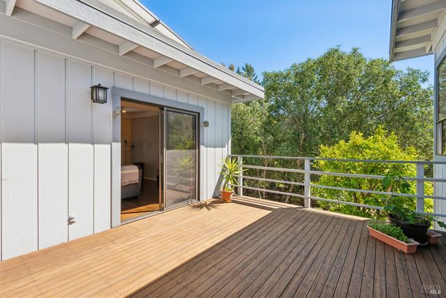 1475 Los Olivos Rd, Santa Rosa, CA 95404