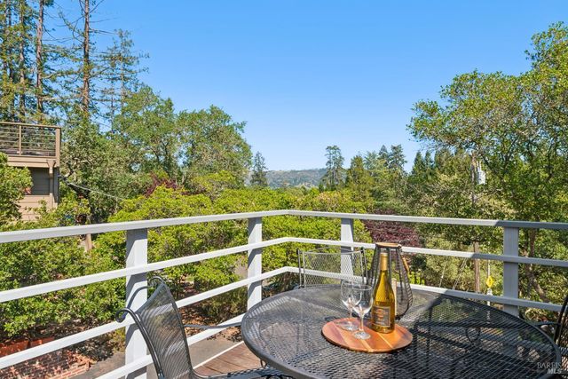 1475 Los Olivos Rd, Santa Rosa, CA 95404