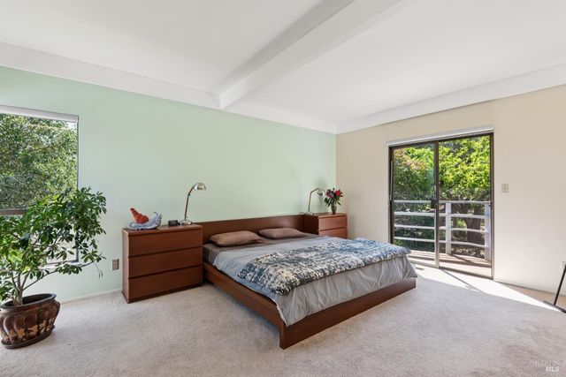 1475 Los Olivos Rd, Santa Rosa, CA 95404