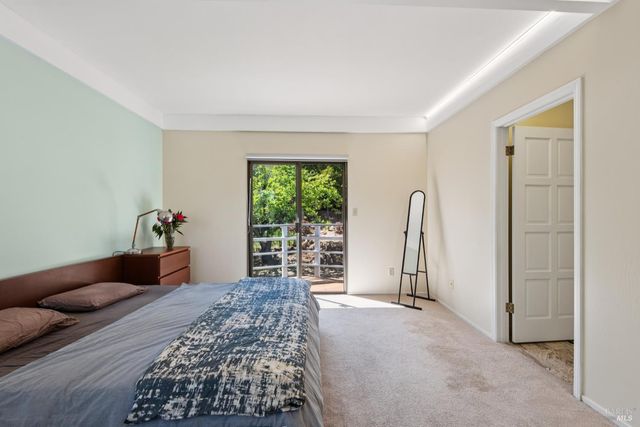 1475 Los Olivos Rd, Santa Rosa, CA 95404