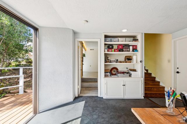 1475 Los Olivos Rd, Santa Rosa, CA 95404