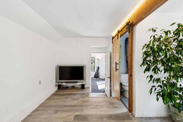 1475 Los Olivos Rd, Santa Rosa, CA 95404