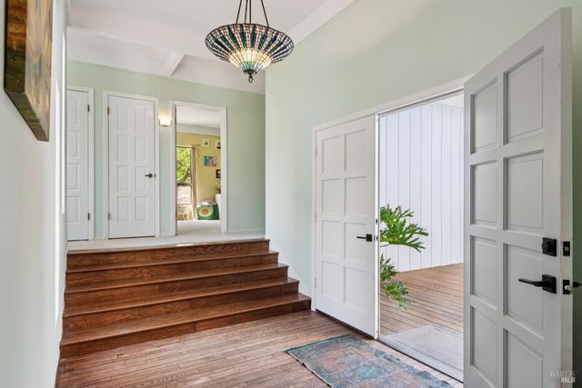 1475 Los Olivos Rd, Santa Rosa, CA 95404