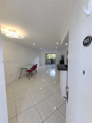 750 Michigan Ave 203, Miami Beach, FL 33139