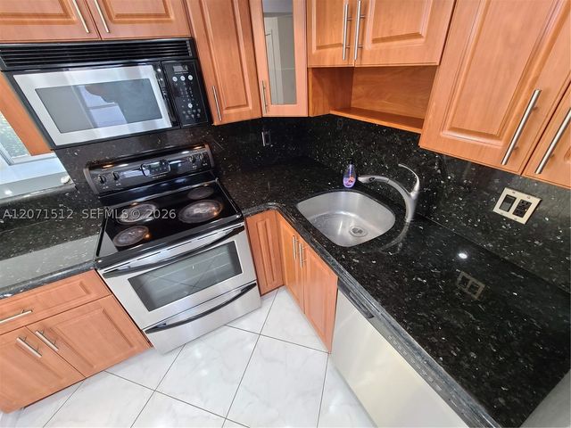 750 Michigan Ave 203, Miami Beach, FL 33139