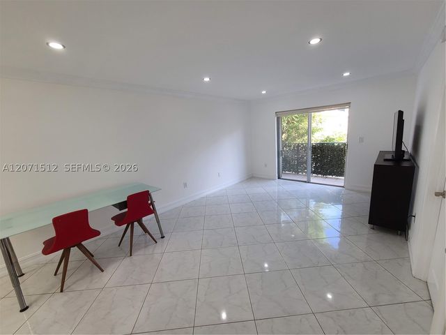 750 Michigan Ave 203, Miami Beach, FL 33139