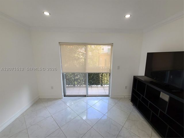 750 Michigan Ave 203, Miami Beach, FL 33139