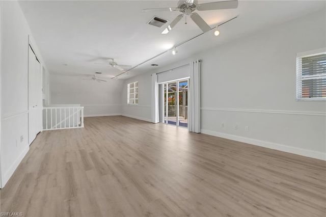 1120 Sandpiper ST, Naples, FL 34102