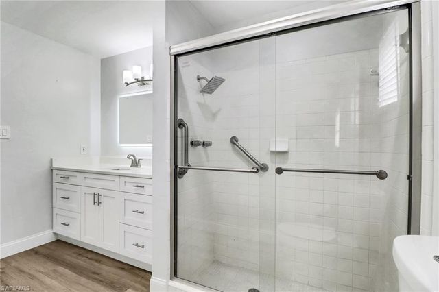 1120 Sandpiper ST, Naples, FL 34102