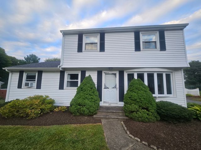 283 Harriet, Cumberland, RI 02864