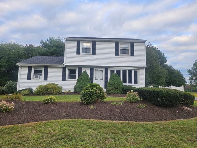 283 Harriet, Cumberland, RI 02864
