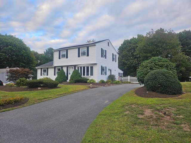 283 Harriet, Cumberland, RI 02864