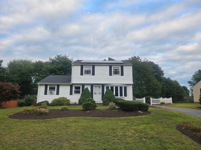 283 Harriet, Cumberland, RI 02864