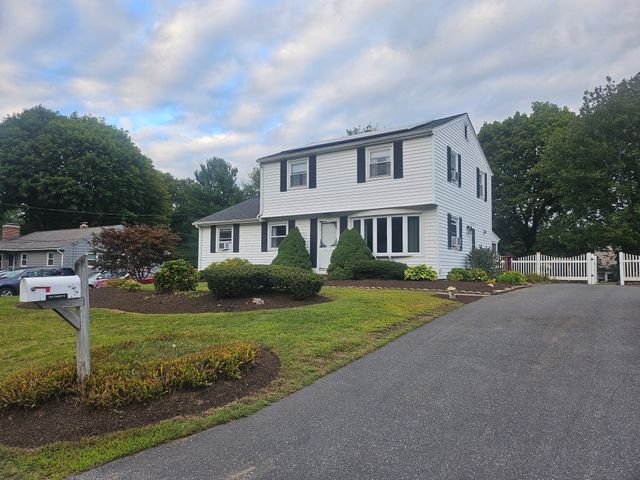 283 Harriet, Cumberland, RI 02864