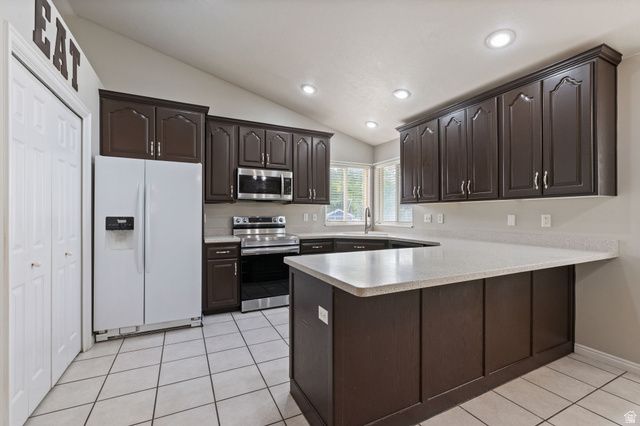 1791 RED BARN RD, Springville, UT 84663
