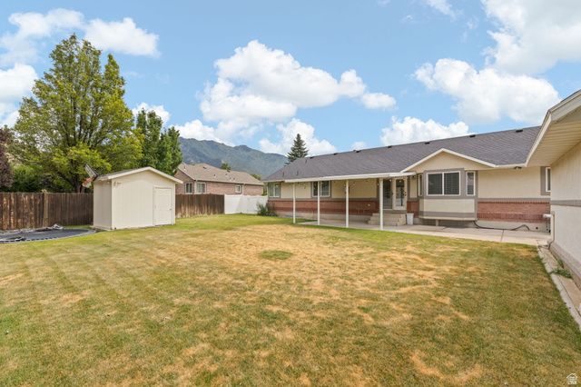 1791 RED BARN RD, Springville, UT 84663