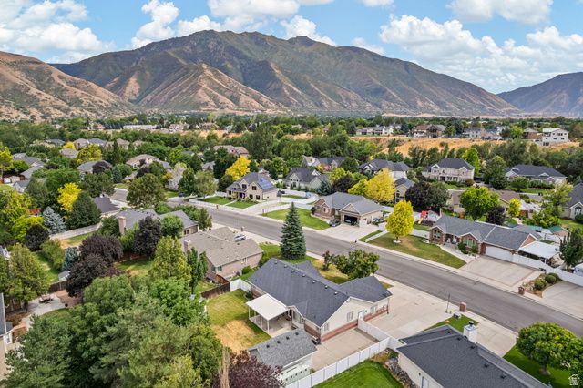 1791 RED BARN RD, Springville, UT 84663