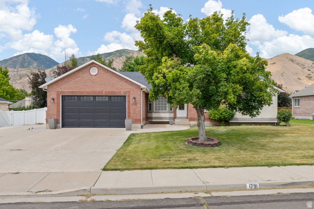 1791 RED BARN RD, Springville, UT 84663