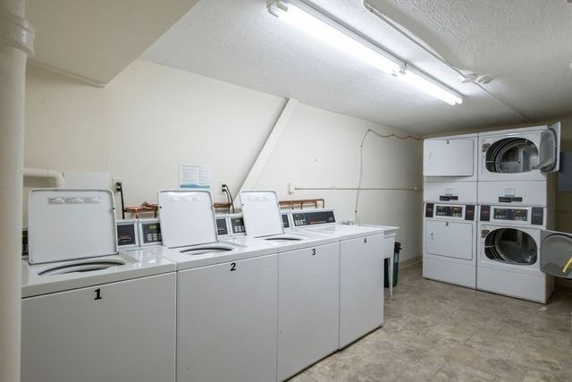 239 Kelton St 41, Boston, MA 02134