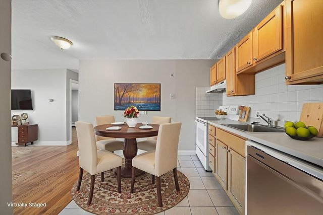 239 Kelton St 41, Boston, MA 02134