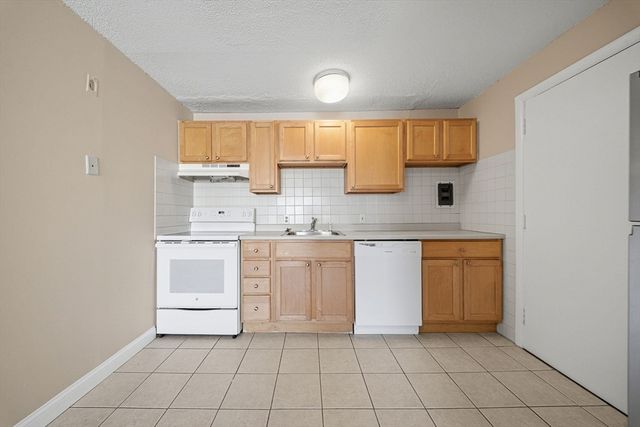 239 Kelton St 41, Boston, MA 02134